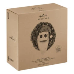 Hallmark Disney Tim Burton's The Nightmare Before Christmas Jack Skellington Wreath With Light, Sound And Motion, 24" -Hallmark Nightmare Before Christmas Jack Skellington Talking Wreath 1QFM3343 04